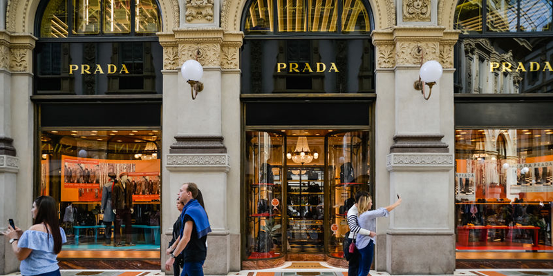 PRADAを高額買取するブランド品買取専門リサイクルショップ