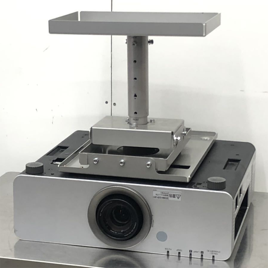 ②Panasonic 突き合わさ プロジェクター PT-DW640S リモコン付