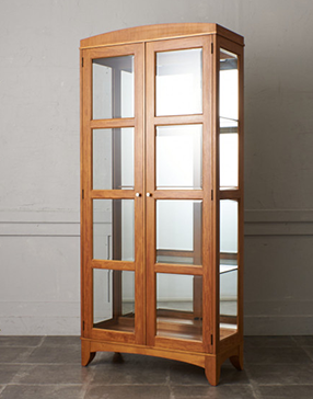 キュリオキャビネット